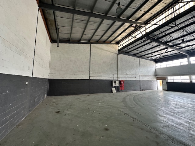 To Let commercial Property for Rent in Retreat Industrial Western Cape